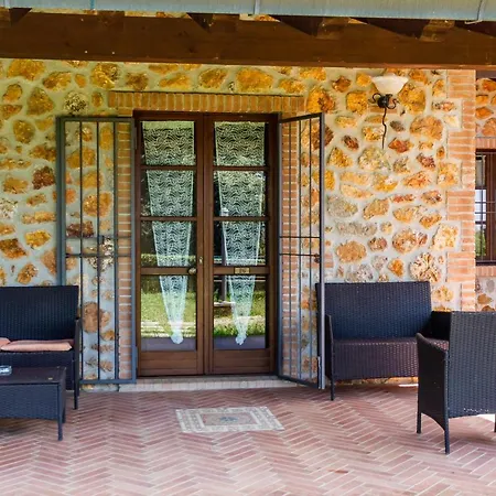 Casa Il Carpignone 2 *